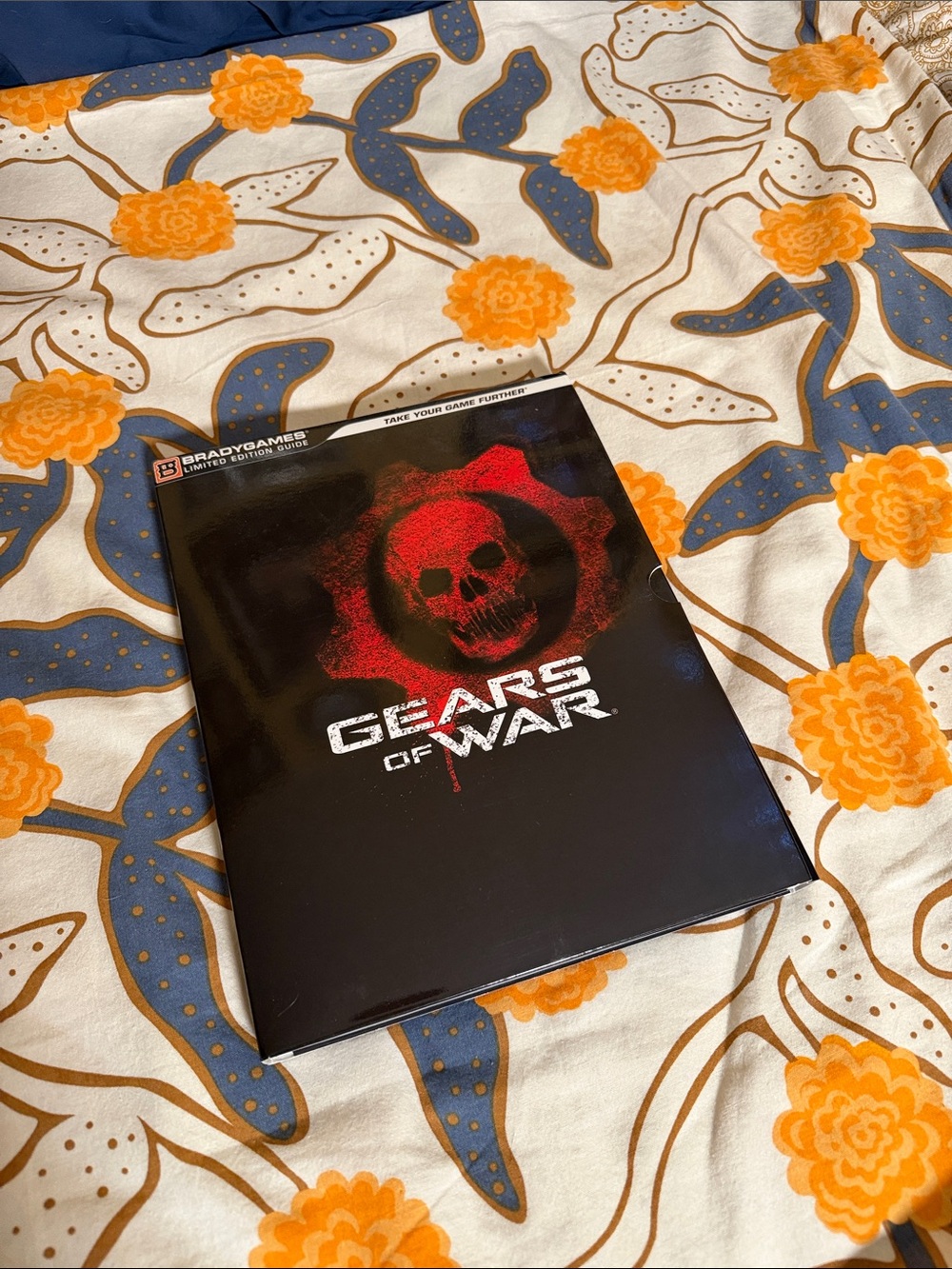 Gears of War Strategy Guide - Black & Red Cover